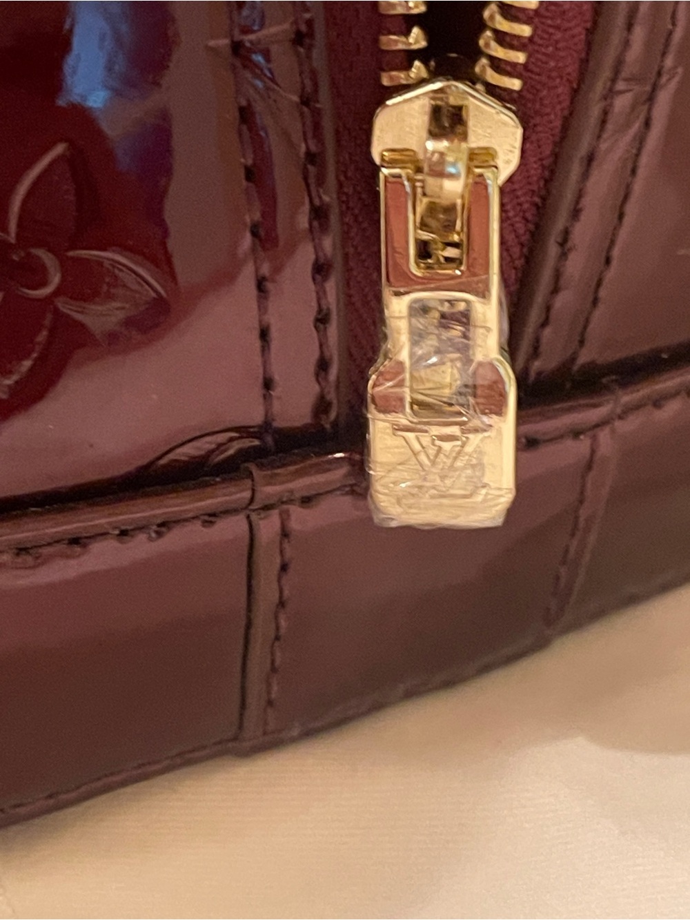 FAUX Louis Vuitton Alma BB Vernis Patent Satchel in Deep Red! - Picture 5 of 14